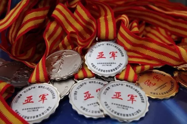 东契奇35+10哈登乔治低迷 独行侠大胜快船3-2