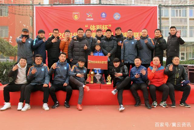 国际青年“跟着环塔游新疆”：体验丝路魅力